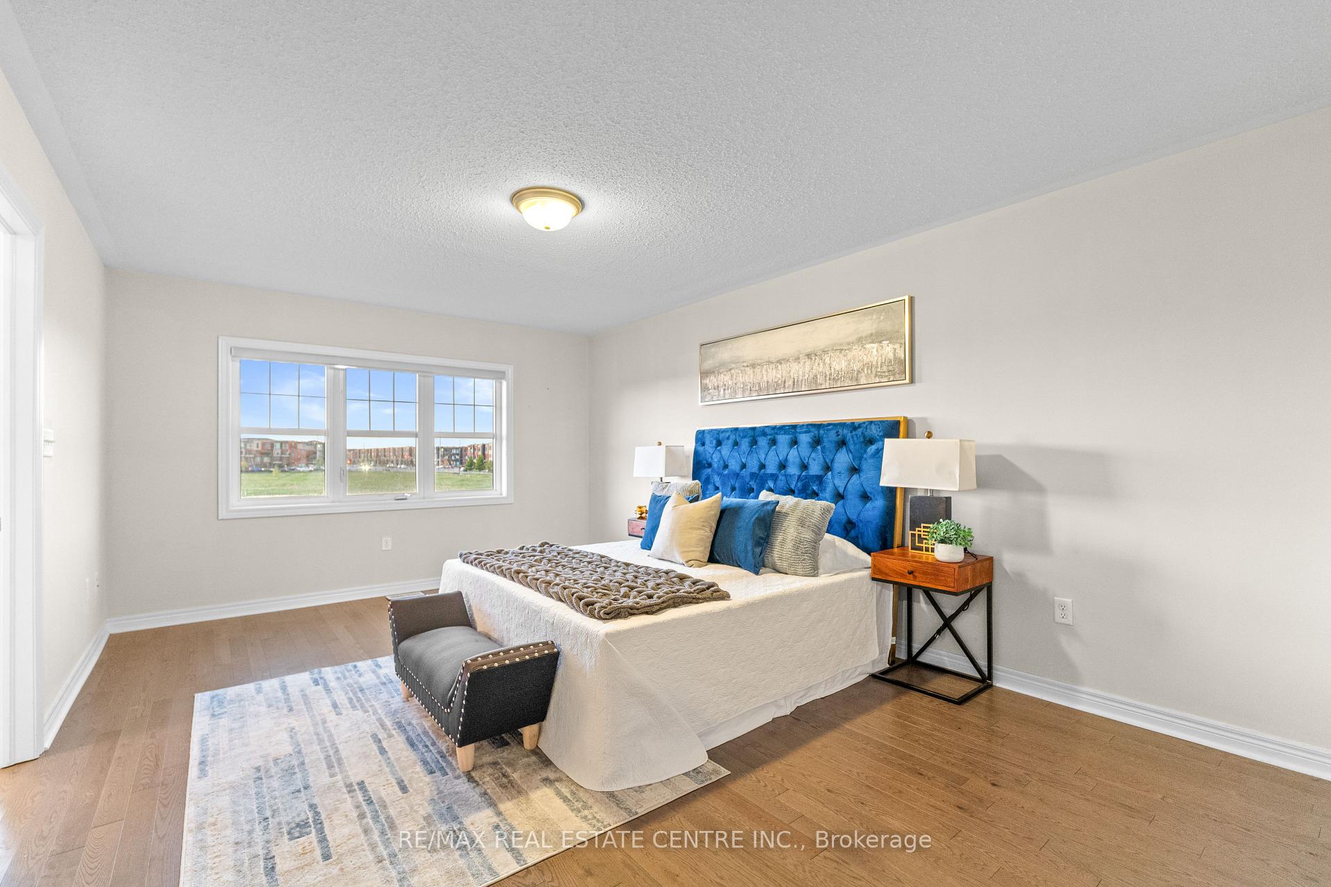 Photo 18 of 18 Hogan Manor Drive, Brampton, Northwest Brampton — HOMEH