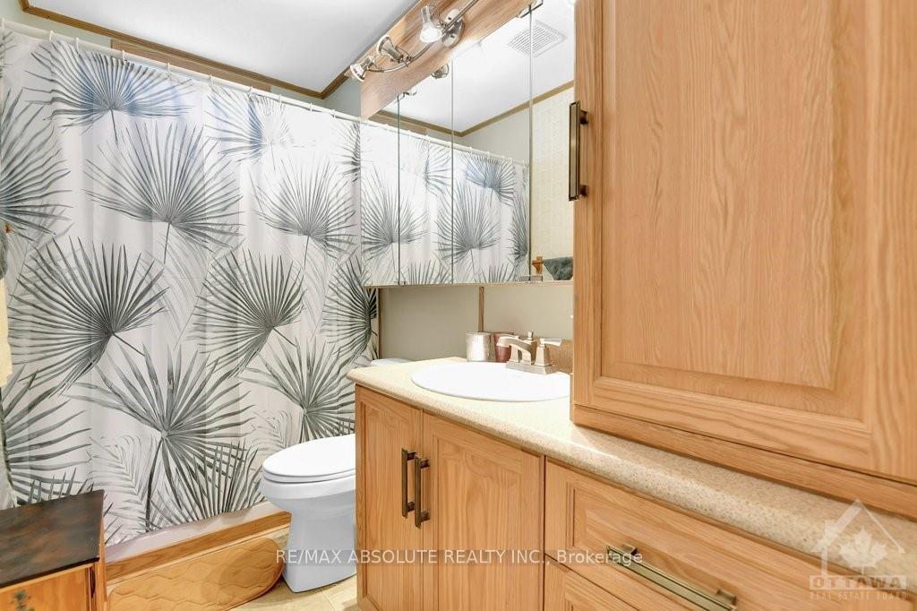 Photo 8 of 1115 Larin Street, Cornwall — HOMEH