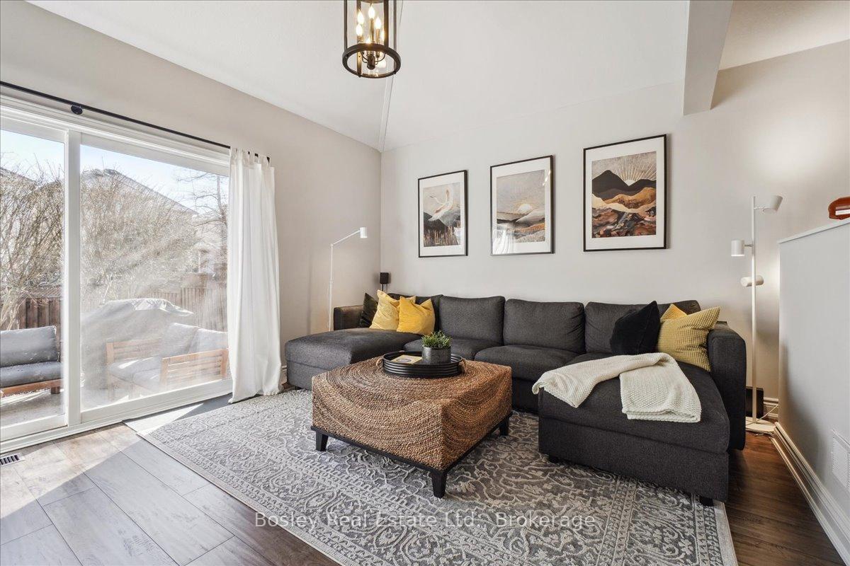 Photo 32 of 17 Camm Crescent, Guelph, Pineridge/Westminster Woods — HOMEH