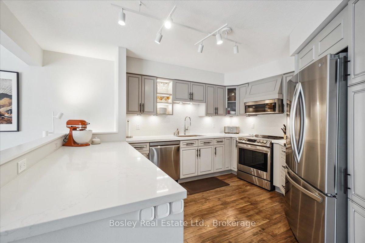 Photo 36 of 17 Camm Crescent, Guelph, Pineridge/Westminster Woods — HOMEH
