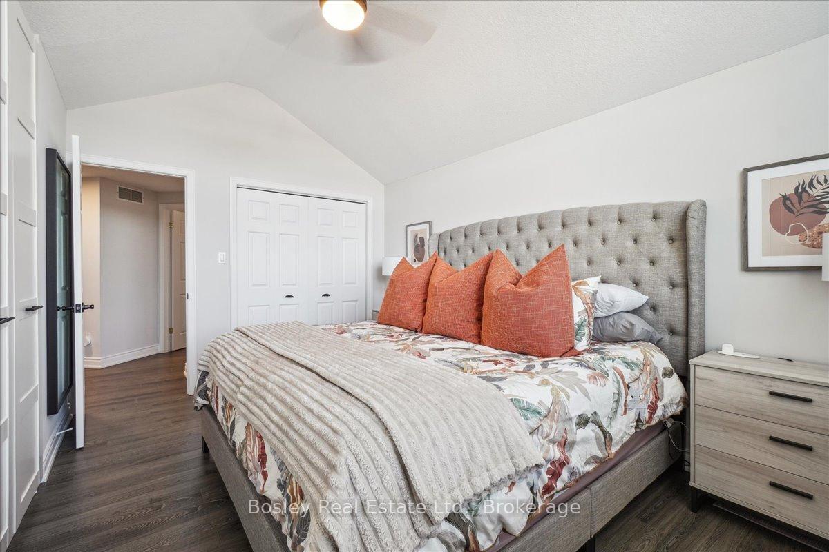 Photo 49 of 17 Camm Crescent, Guelph, Pineridge/Westminster Woods — HOMEH