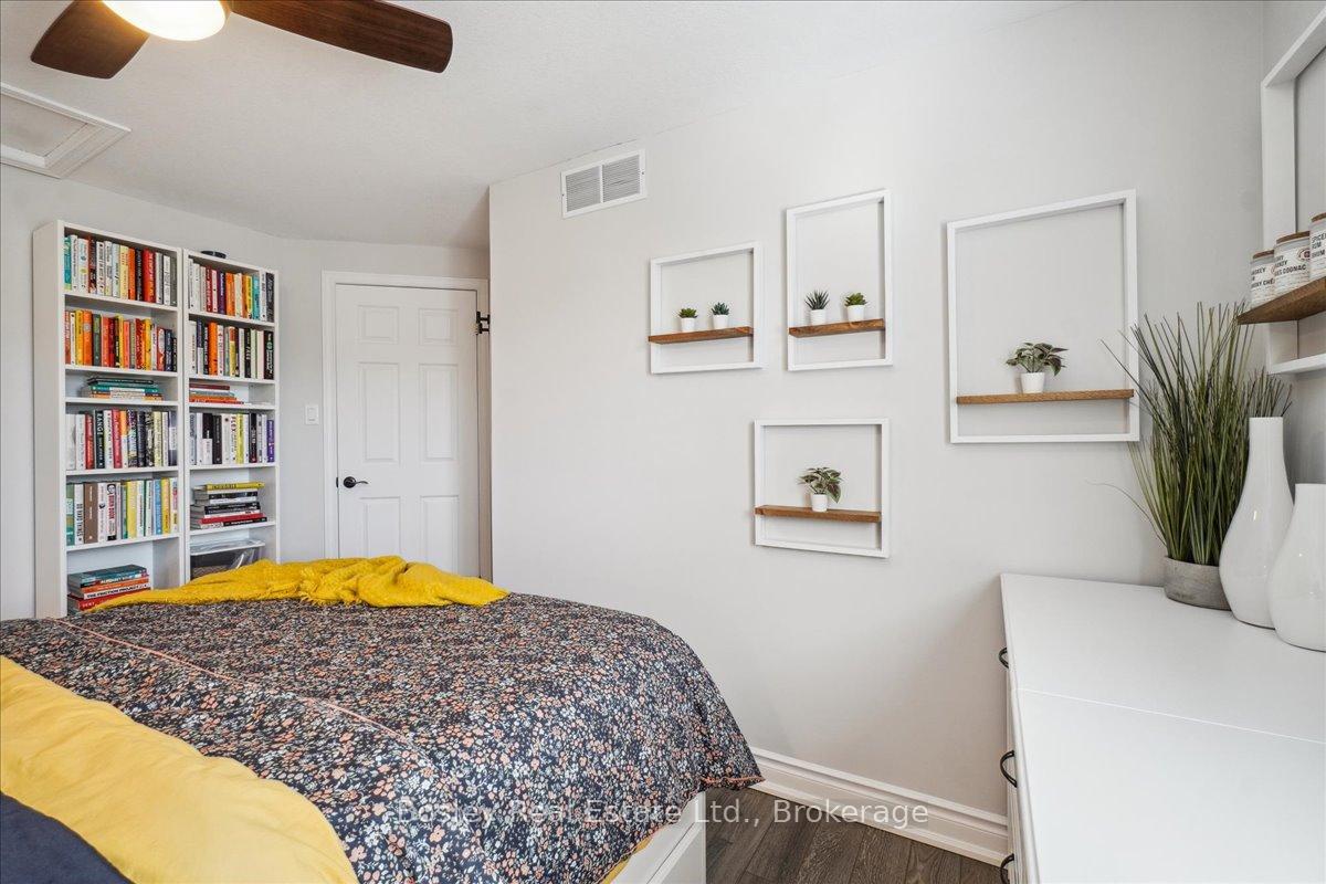 Photo 52 of 17 Camm Crescent, Guelph, Pineridge/Westminster Woods — HOMEH