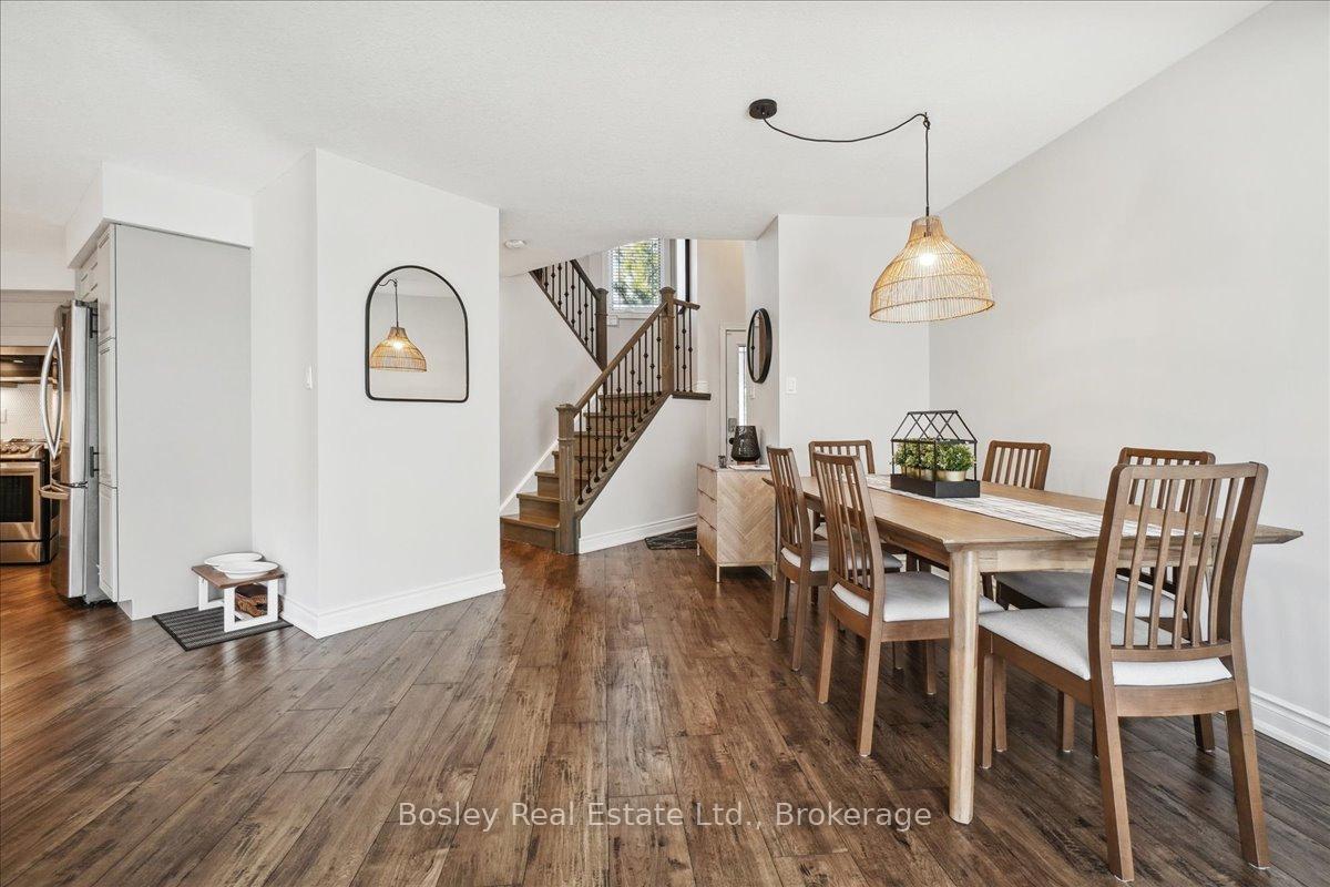 Photo 7 of 17 Camm Crescent, Guelph, Pineridge/Westminster Woods — HOMEH