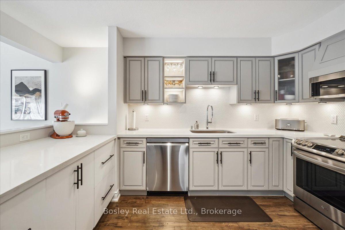 Photo 18 of 17 Camm Crescent, Guelph, Pineridge/Westminster Woods — HOMEH