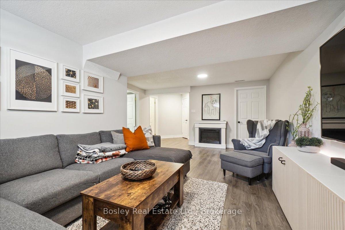 Photo 76 of 17 Camm Crescent, Guelph, Pineridge/Westminster Woods — HOMEH