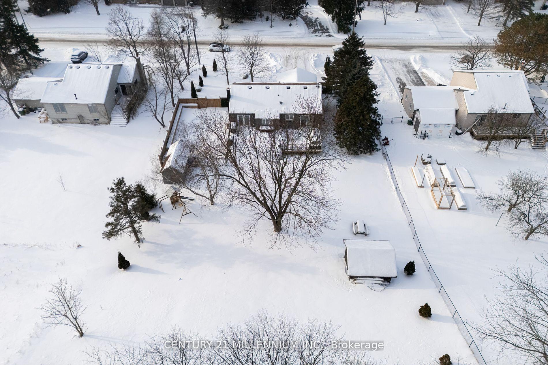 Photo 42 of 82 Holmes Drive, Caledon, Mono Mills — HOMEH