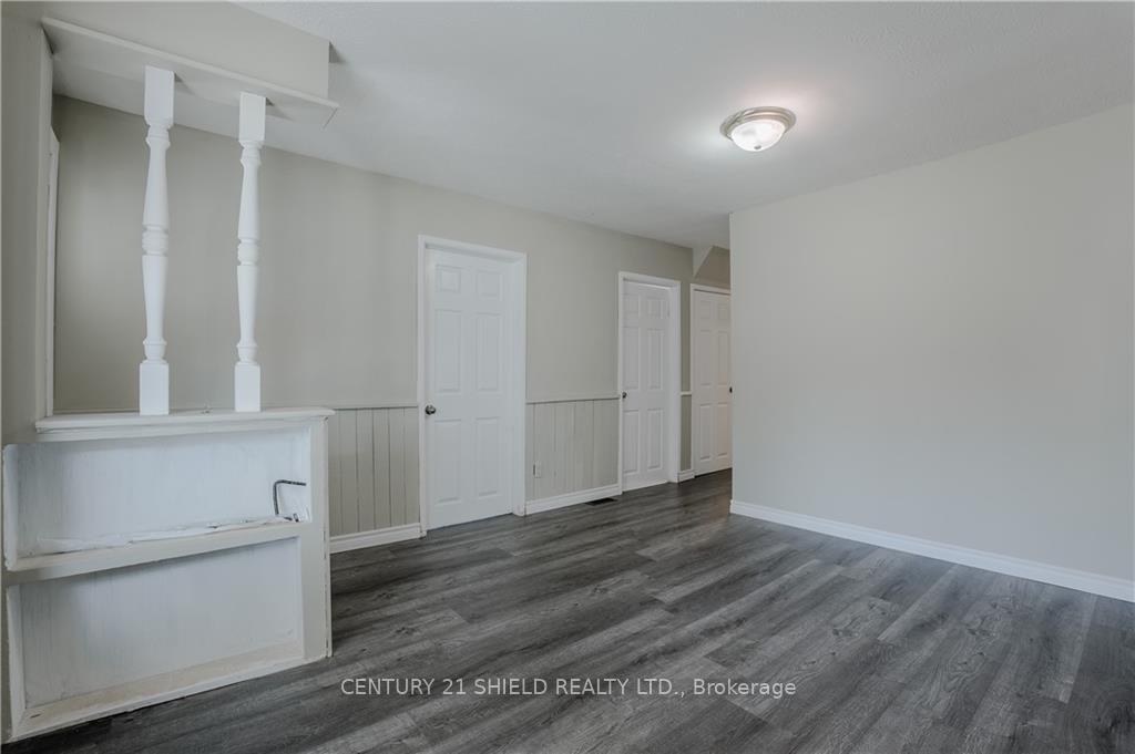 Photo 6 of 327 Carleton Street, Cornwall — HOMEH