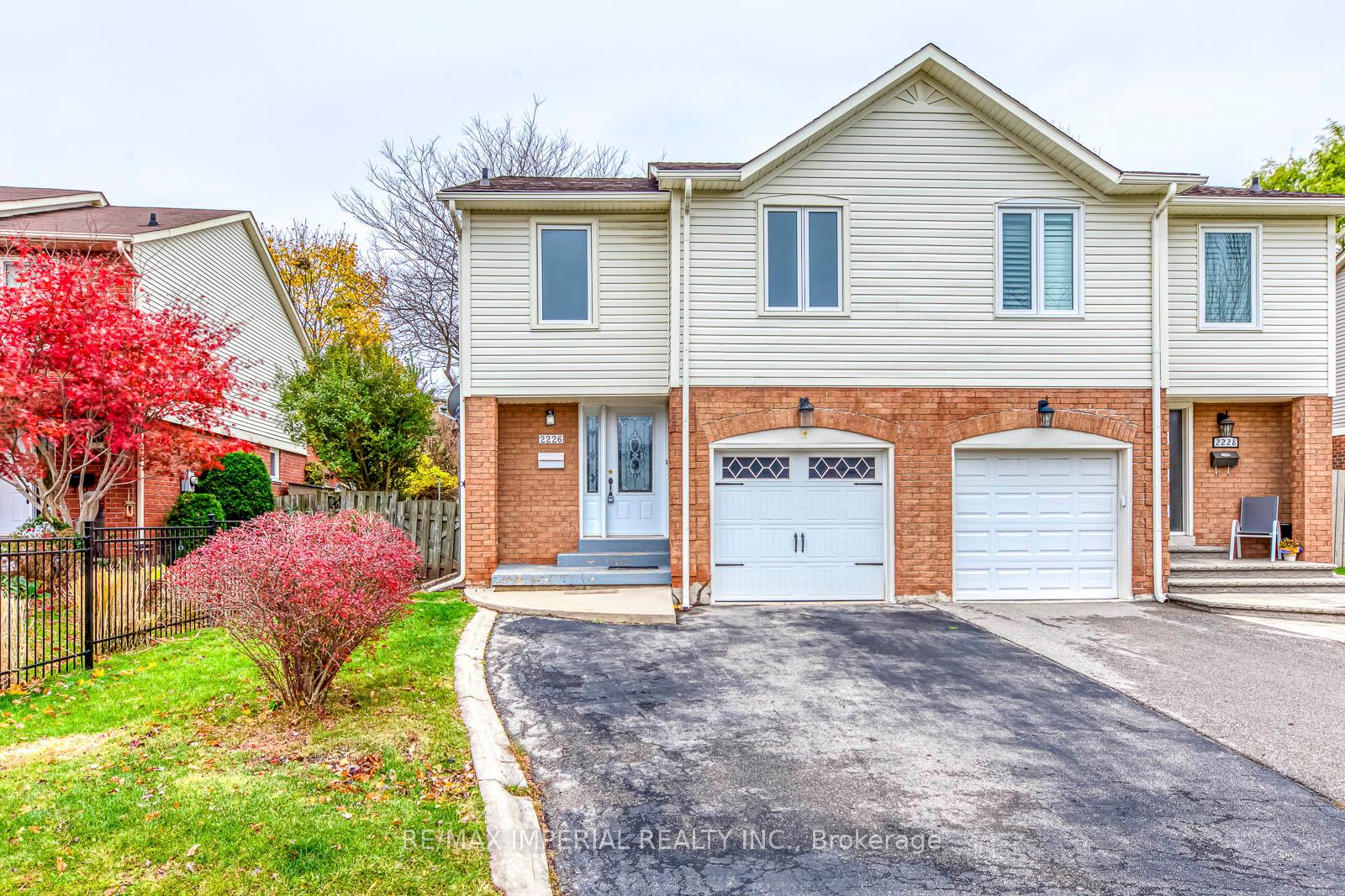 Front of 2226 Munns Avenue
