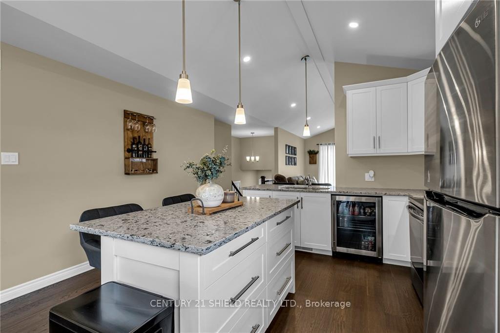 Photo 20 of 2368 Watson Crescent, Cornwall — HOMEH