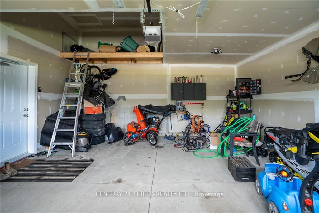 Photo 14 of 2368 Watson Crescent, Cornwall — HOMEH