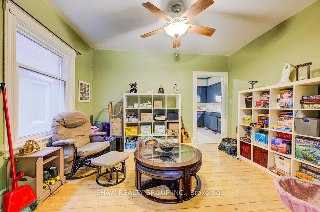 Photo 8 of 31 Hearn Avenue, Guelph, Junction/Onward Willow — HOMEH