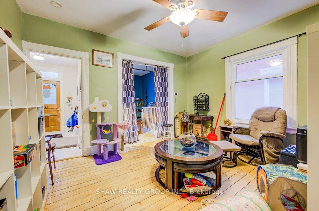 Photo 11 of 31 Hearn Avenue, Guelph, Junction/Onward Willow — HOMEH