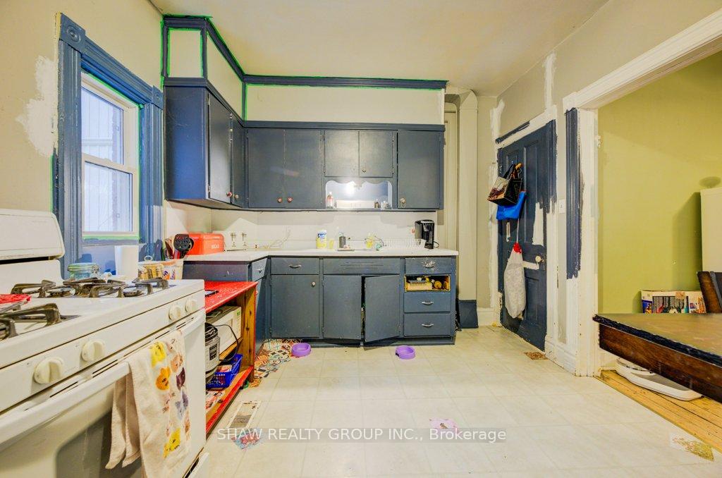 Photo 14 of 31 Hearn Avenue, Guelph, Junction/Onward Willow — HOMEH