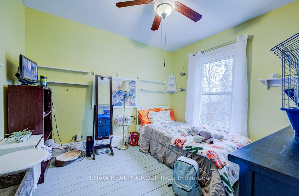 Photo 18 of 31 Hearn Avenue, Guelph, Junction/Onward Willow — HOMEH