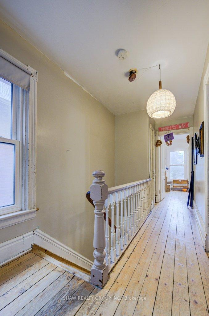 Photo 23 of 31 Hearn Avenue, Guelph, Junction/Onward Willow — HOMEH