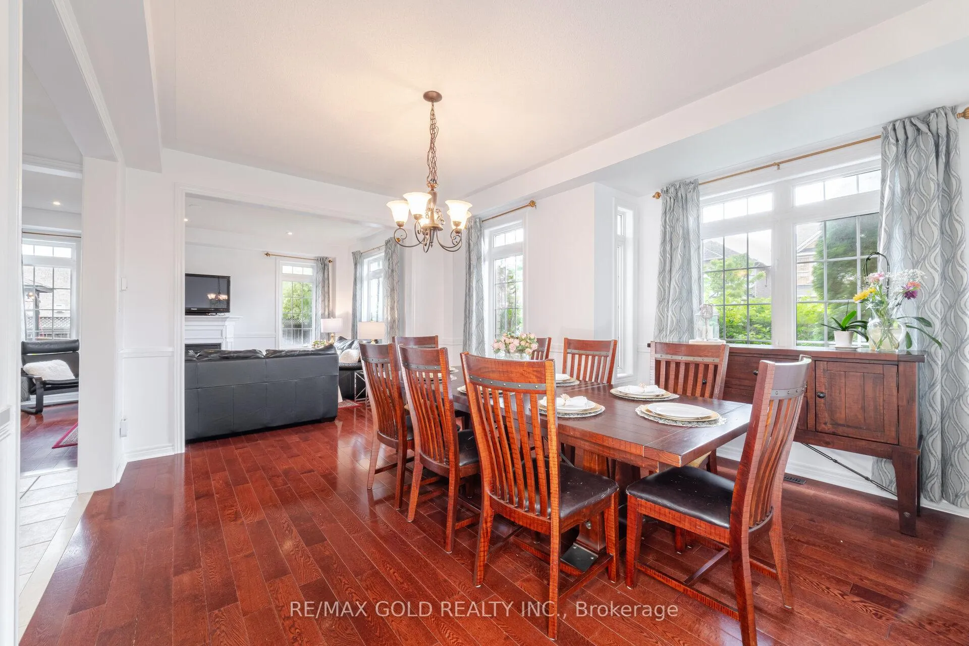 Photo 10 of 16 Larkberry Road, Brampton, Credit Valley — HOMEH