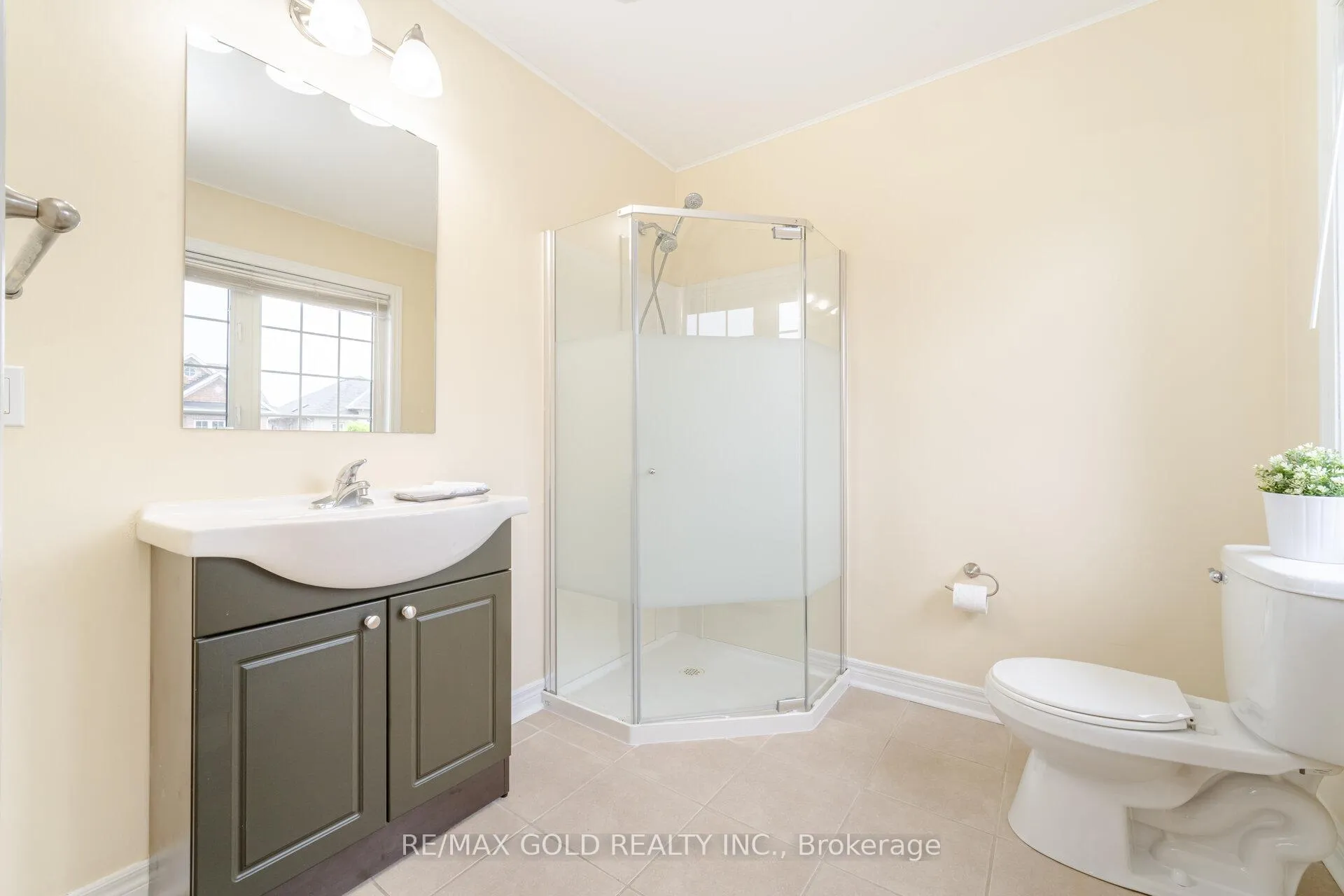 Photo 29 of 16 Larkberry Road, Brampton, Credit Valley — HOMEH