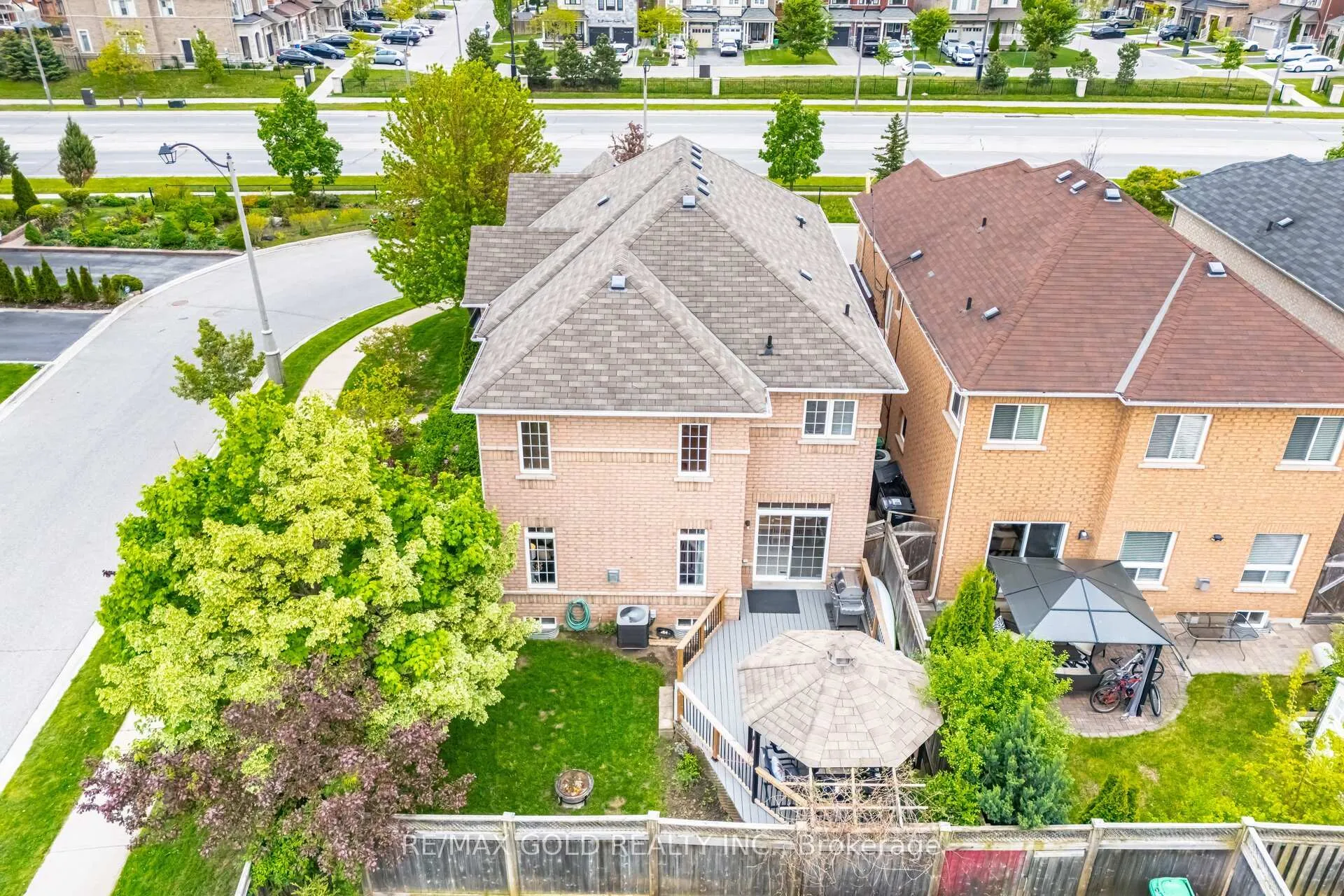 Photo 49 of 16 Larkberry Road, Brampton, Credit Valley — HOMEH