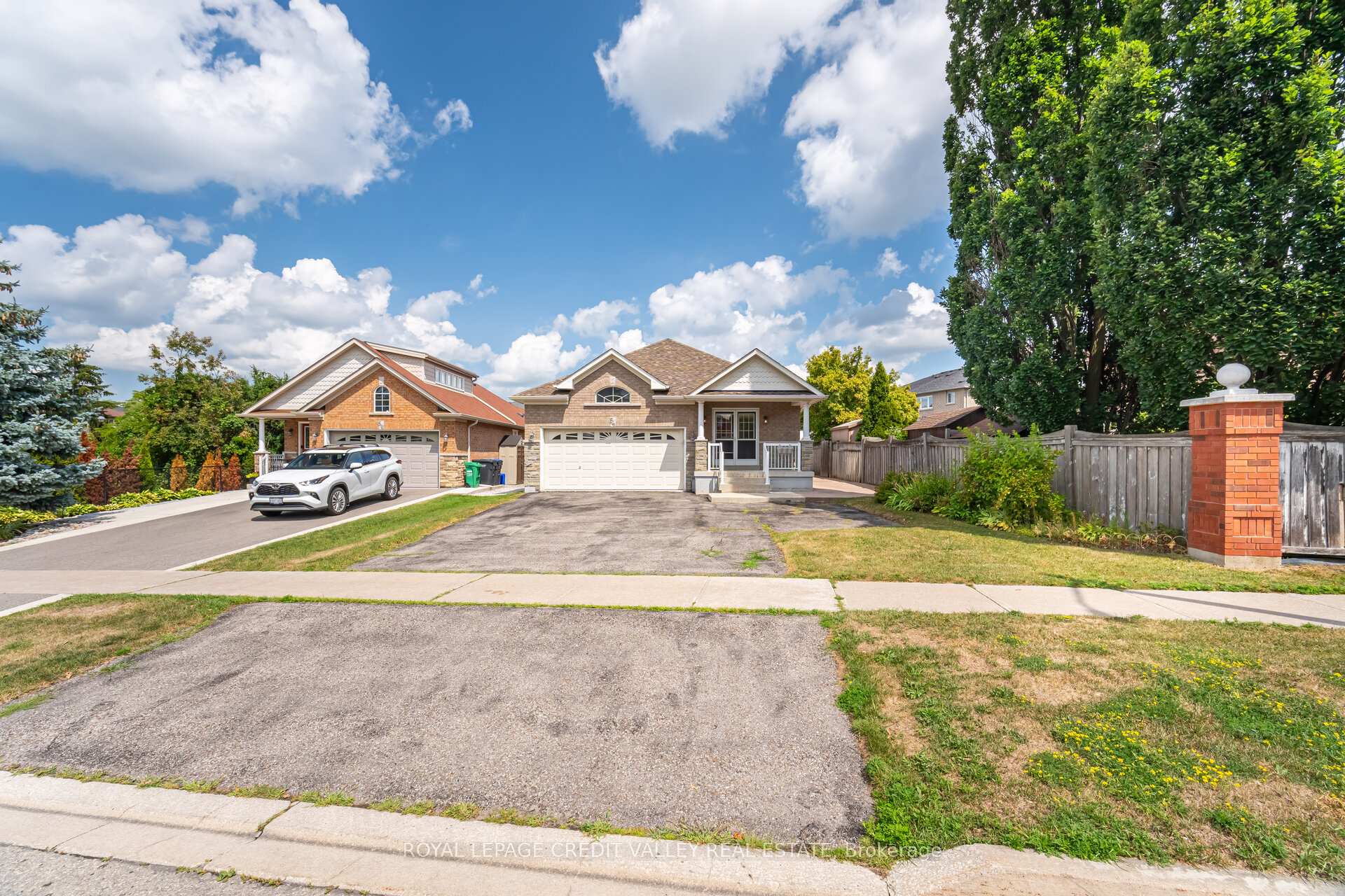 Photo 5 of 54 Station Road, Caledon, Bolton West — HOMEH