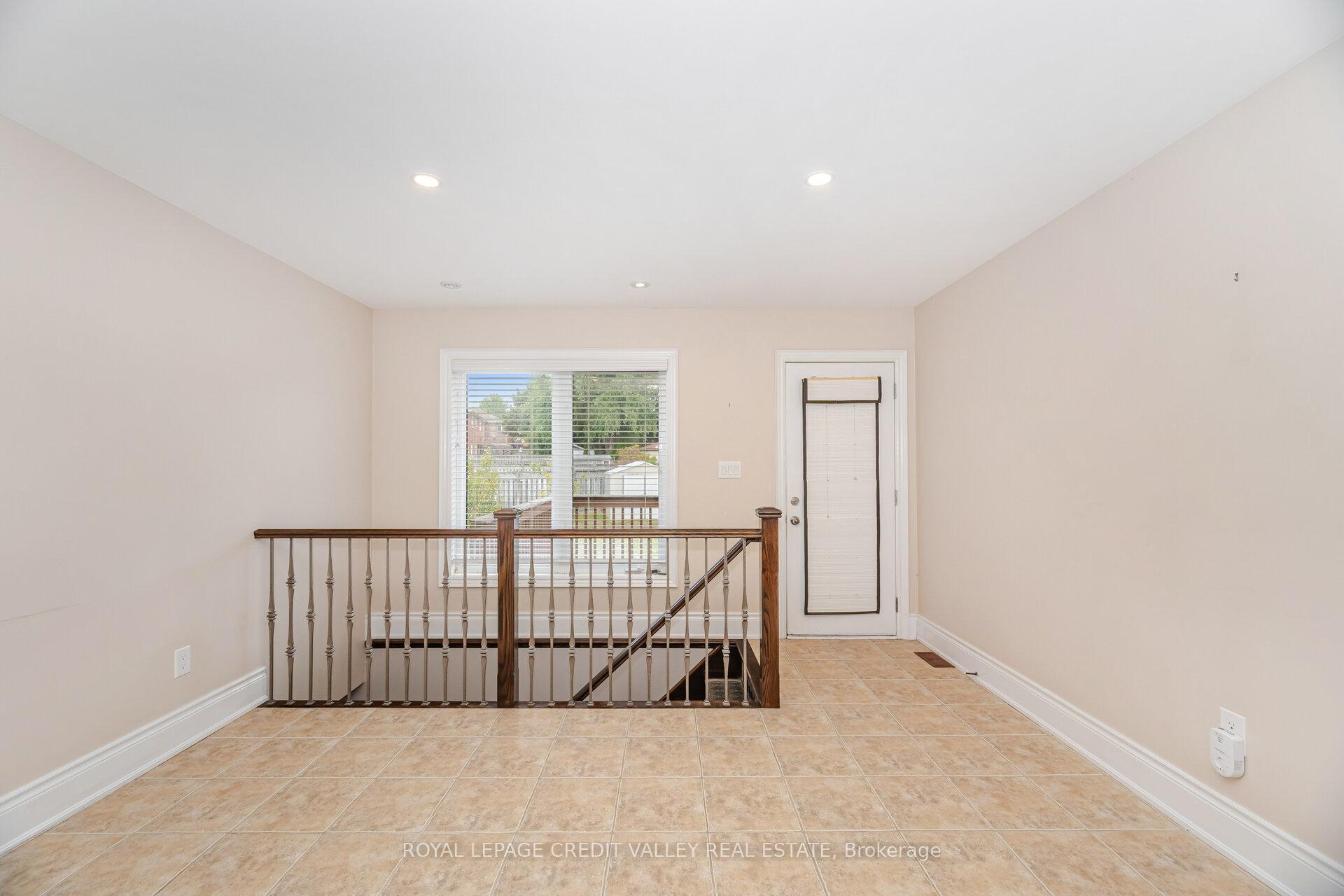 Photo 15 of 54 Station Road, Caledon, Bolton West — HOMEH