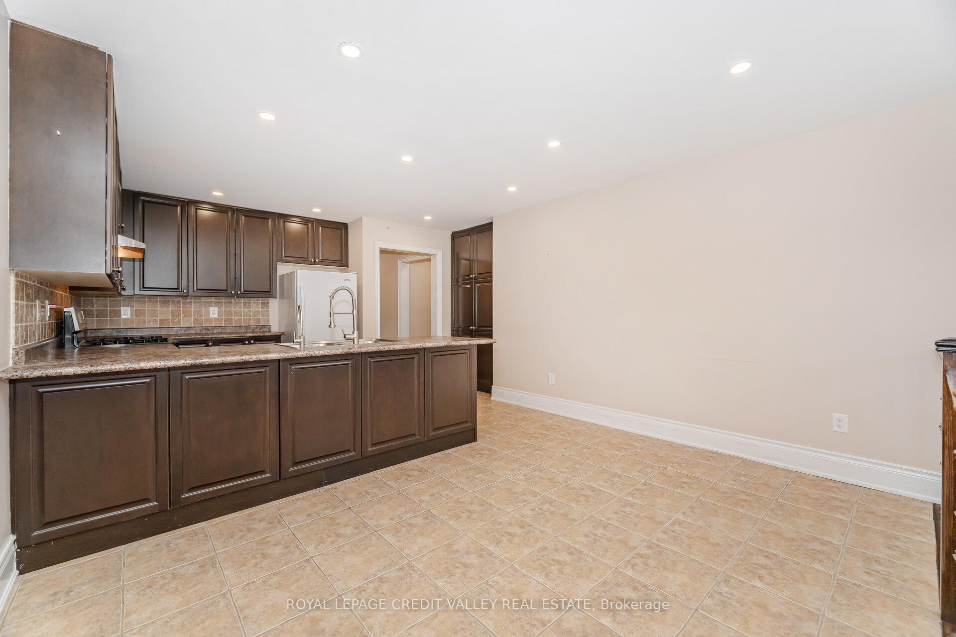 Photo 13 of 54 Station Road, Caledon, Bolton West — HOMEH