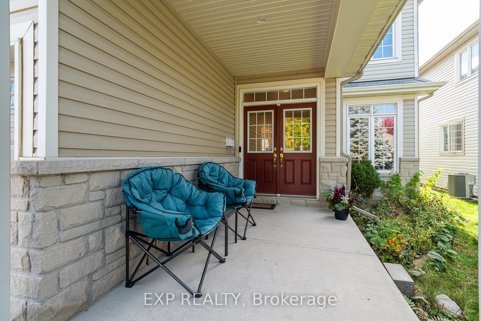 Photo 2 of 423 Dundonald Drive, Ottawa, Barrhaven - Stonebridge — HOMEH