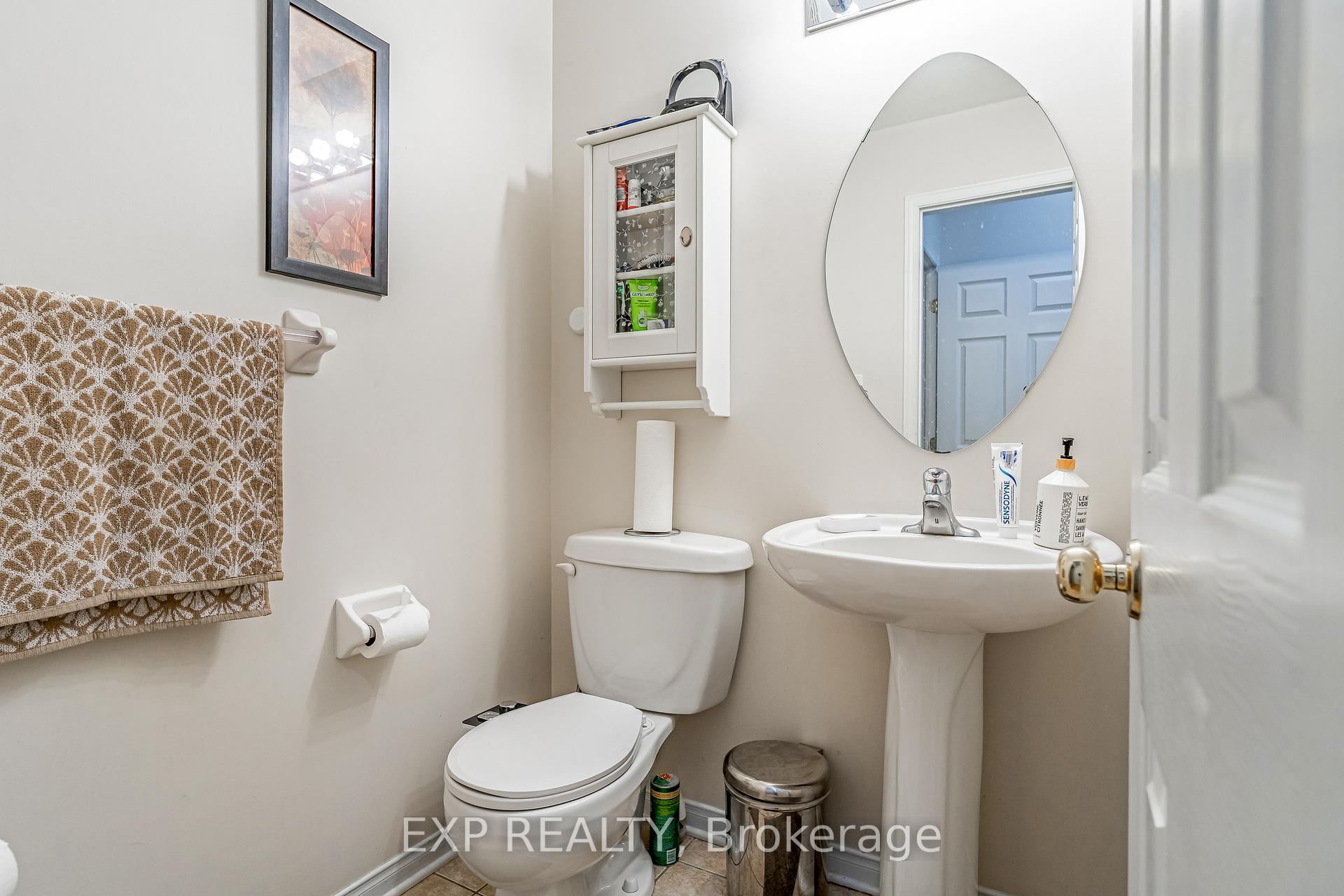 Photo 12 of 423 Dundonald Drive, Ottawa, Barrhaven - Stonebridge — HOMEH