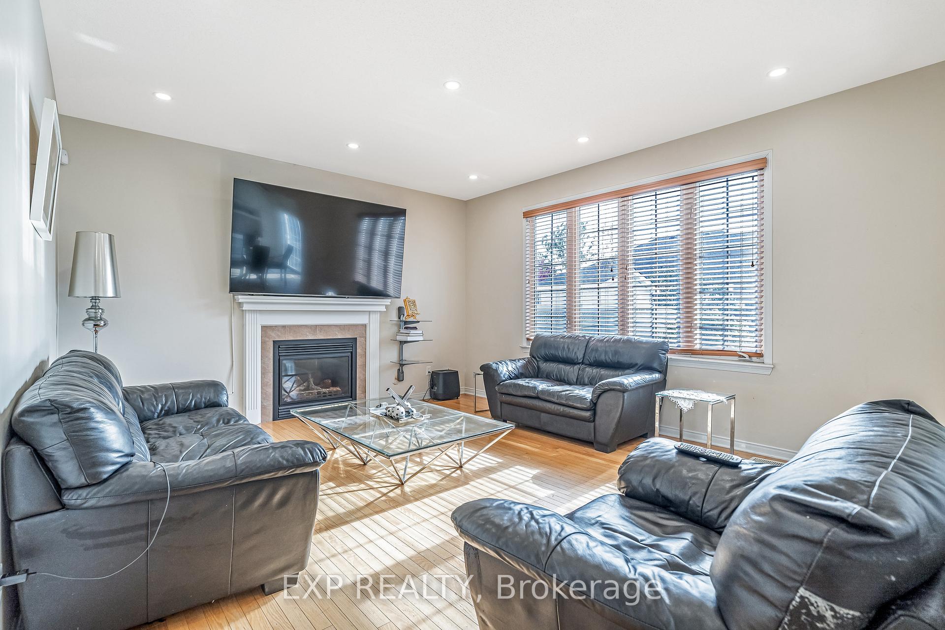 Photo 11 of 423 Dundonald Drive, Ottawa, Barrhaven - Stonebridge — HOMEH