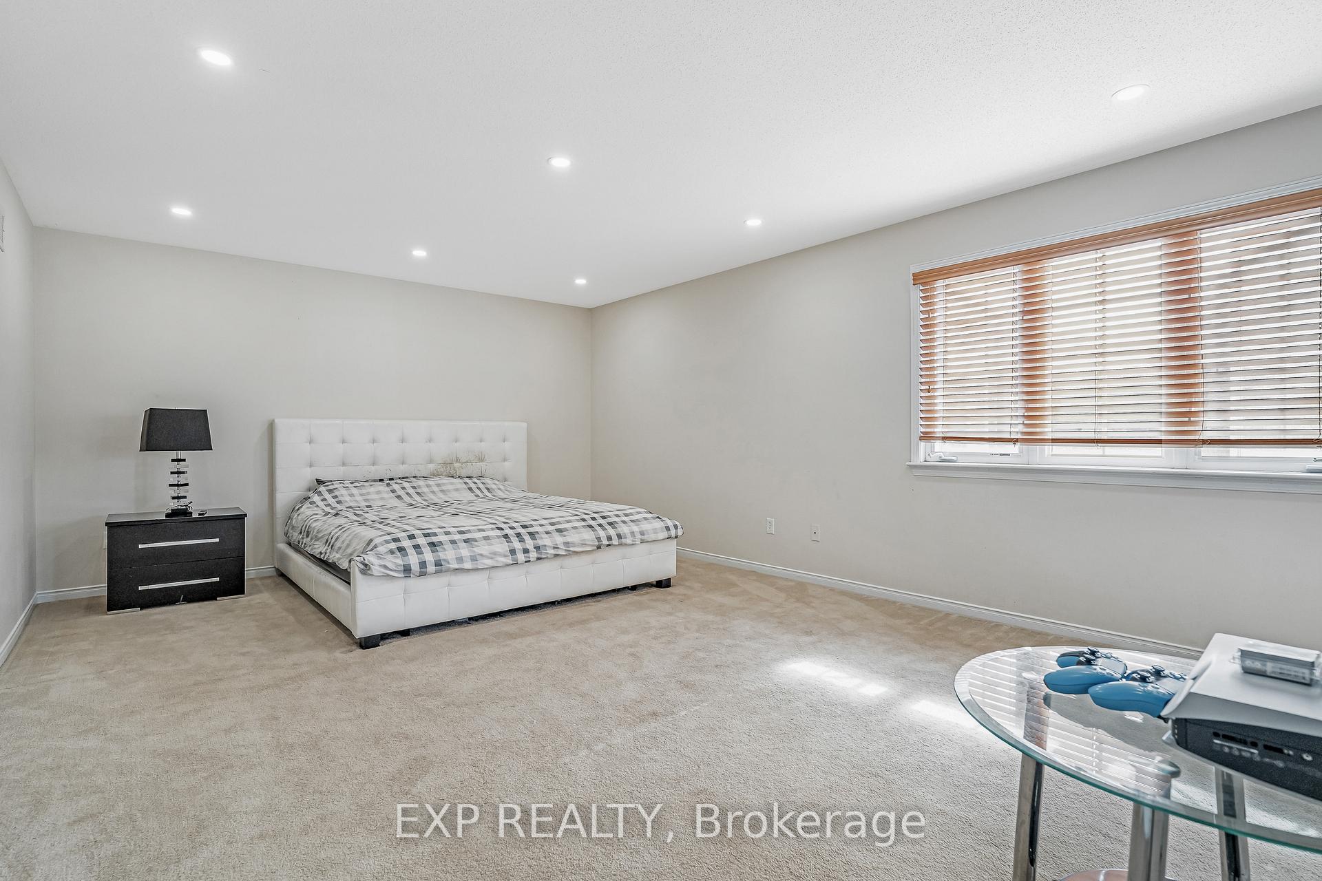 Photo 21 of 423 Dundonald Drive, Ottawa, Barrhaven - Stonebridge — HOMEH