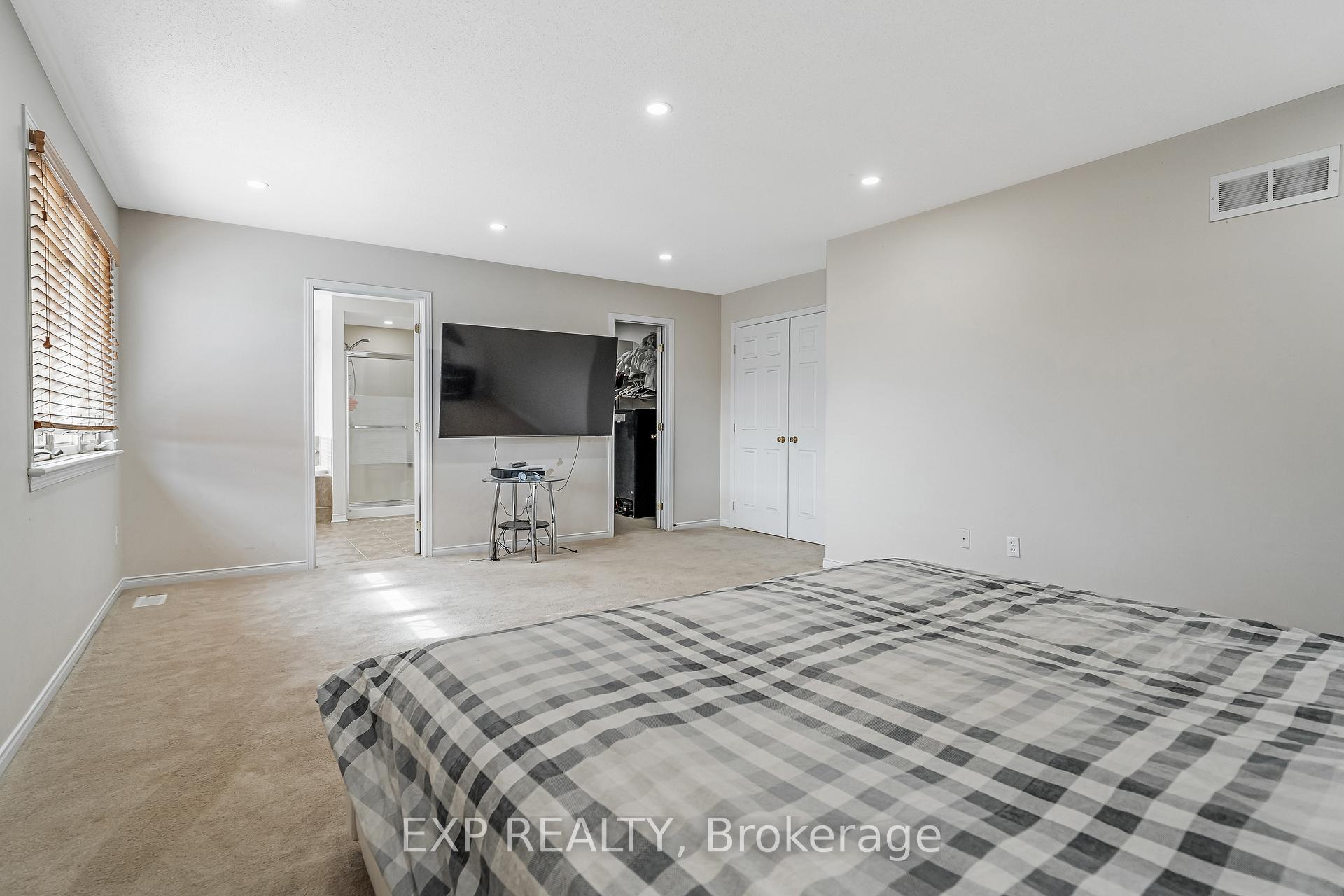 Photo 26 of 423 Dundonald Drive, Ottawa, Barrhaven - Stonebridge — HOMEH