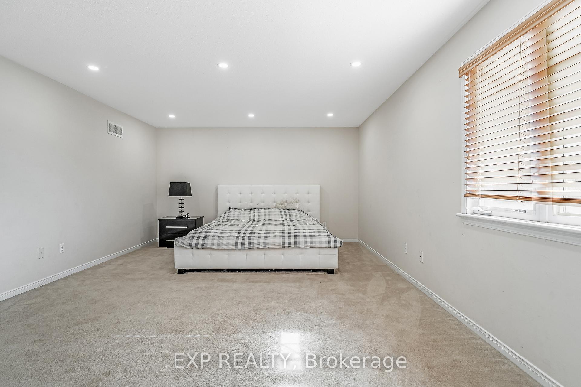 Photo 29 of 423 Dundonald Drive, Ottawa, Barrhaven - Stonebridge — HOMEH