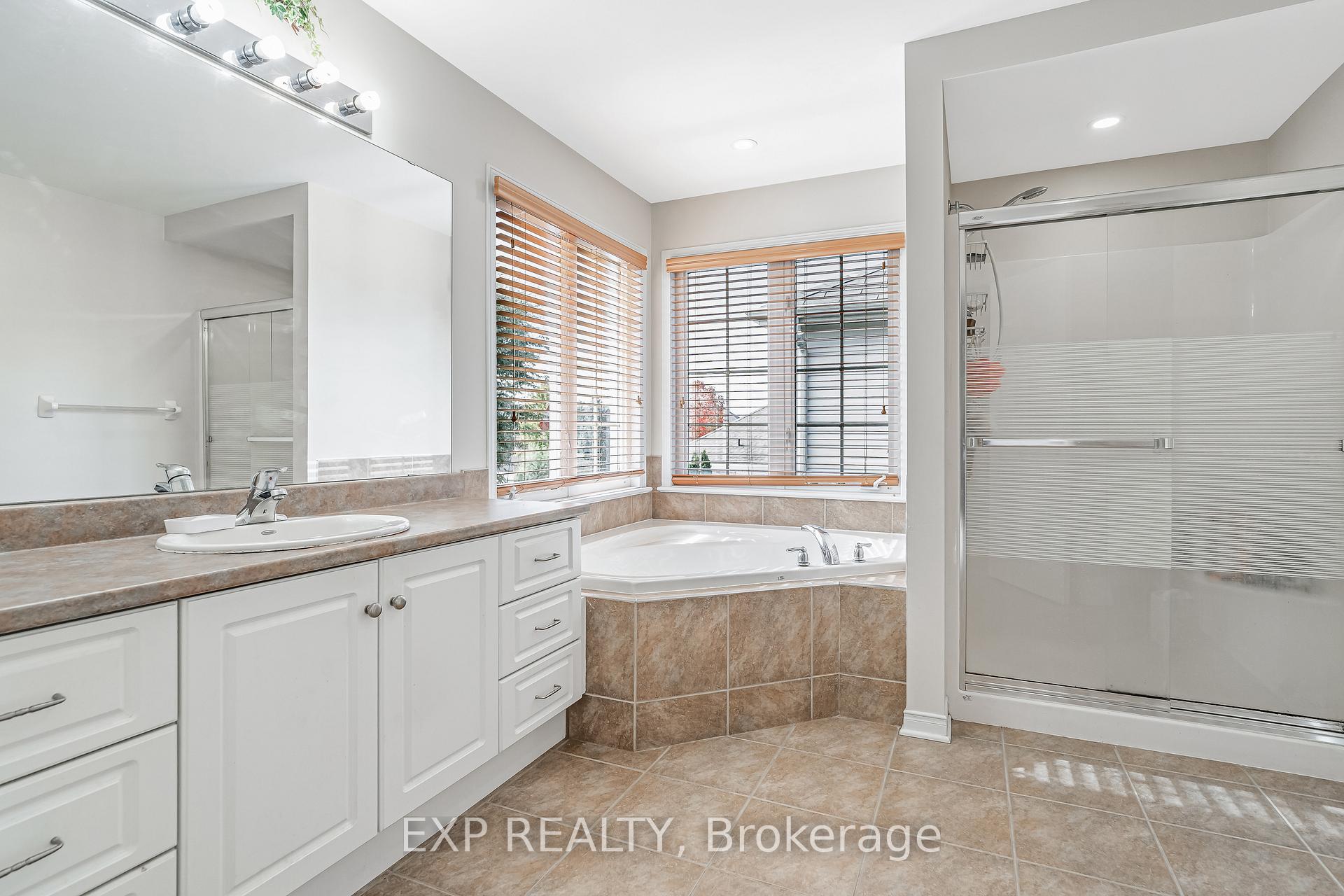 Photo 32 of 423 Dundonald Drive, Ottawa, Barrhaven - Stonebridge — HOMEH