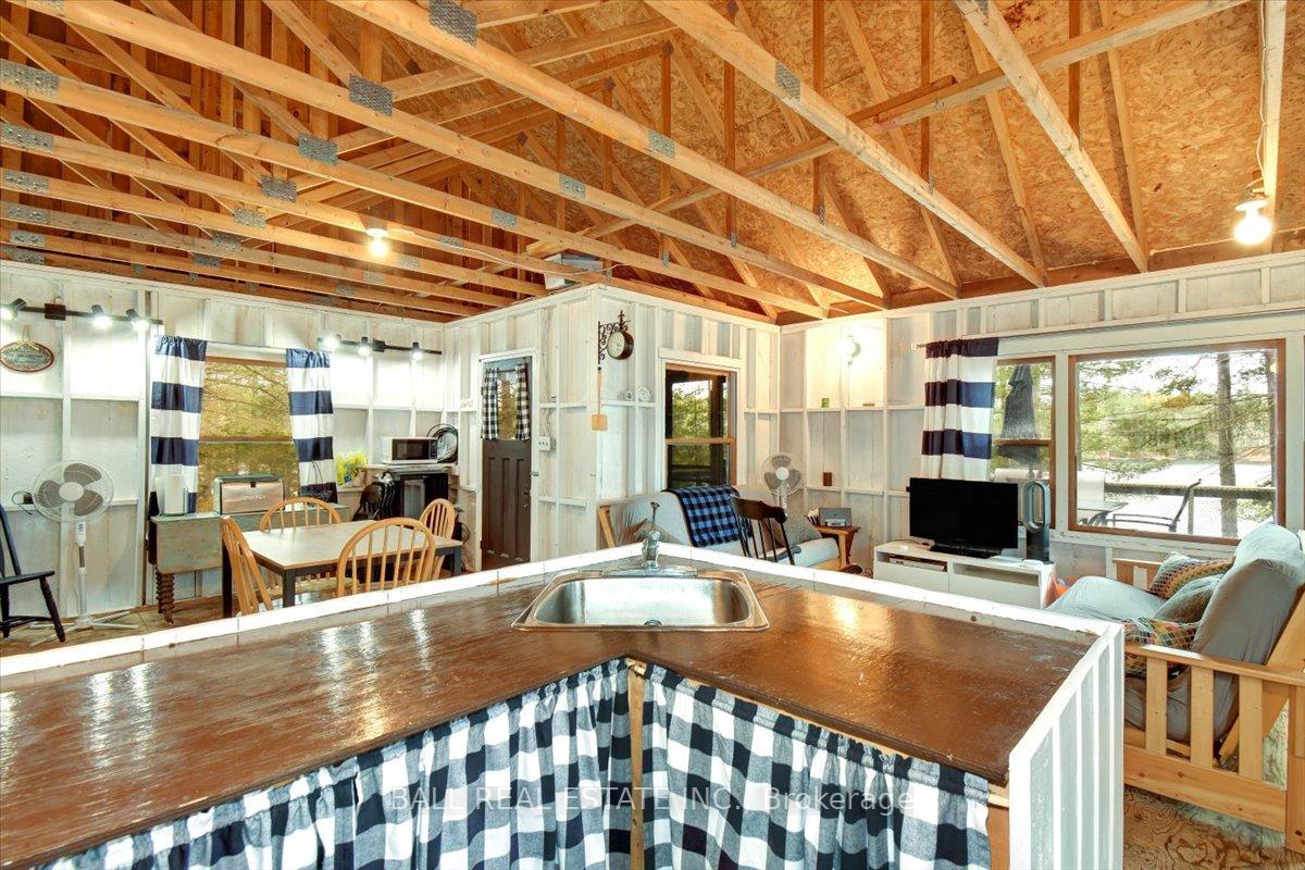 Photo 7 of 1120 Richmond Lane, Frontenac, Frontenac Centre — HOMEH
