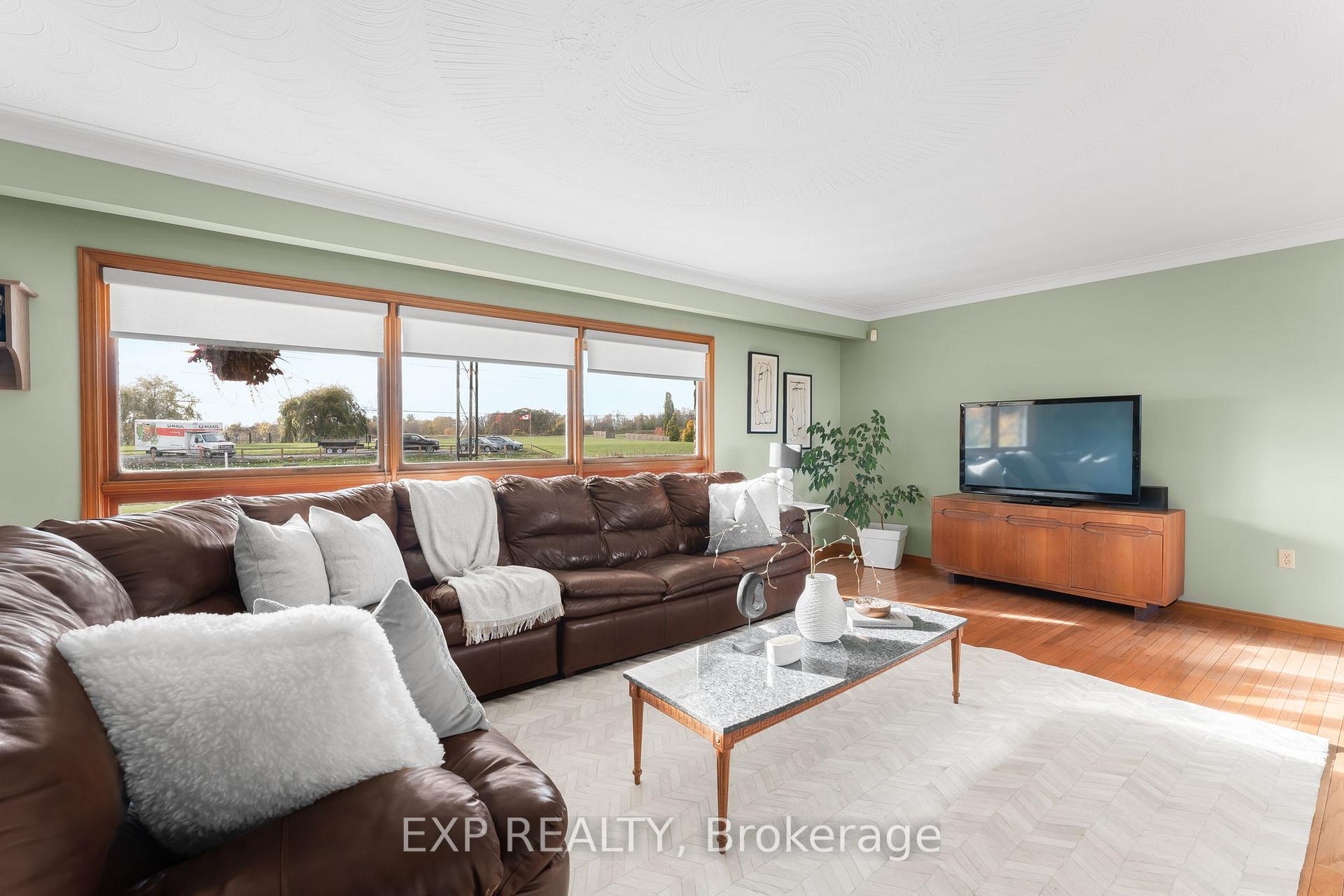 Photo 8 of 548 Millgrove Side Road, Hamilton, Dundas — HOMEH