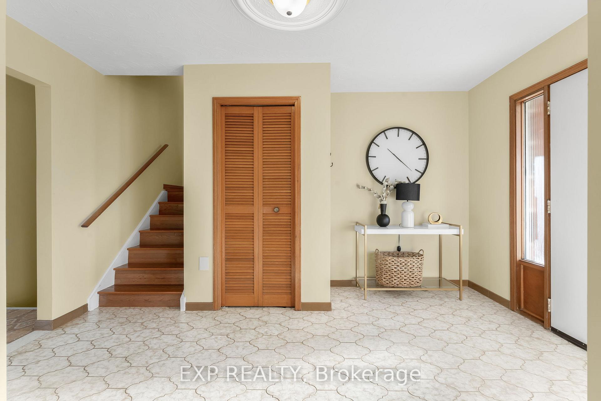 Photo 12 of 548 Millgrove Side Road, Hamilton, Dundas — HOMEH