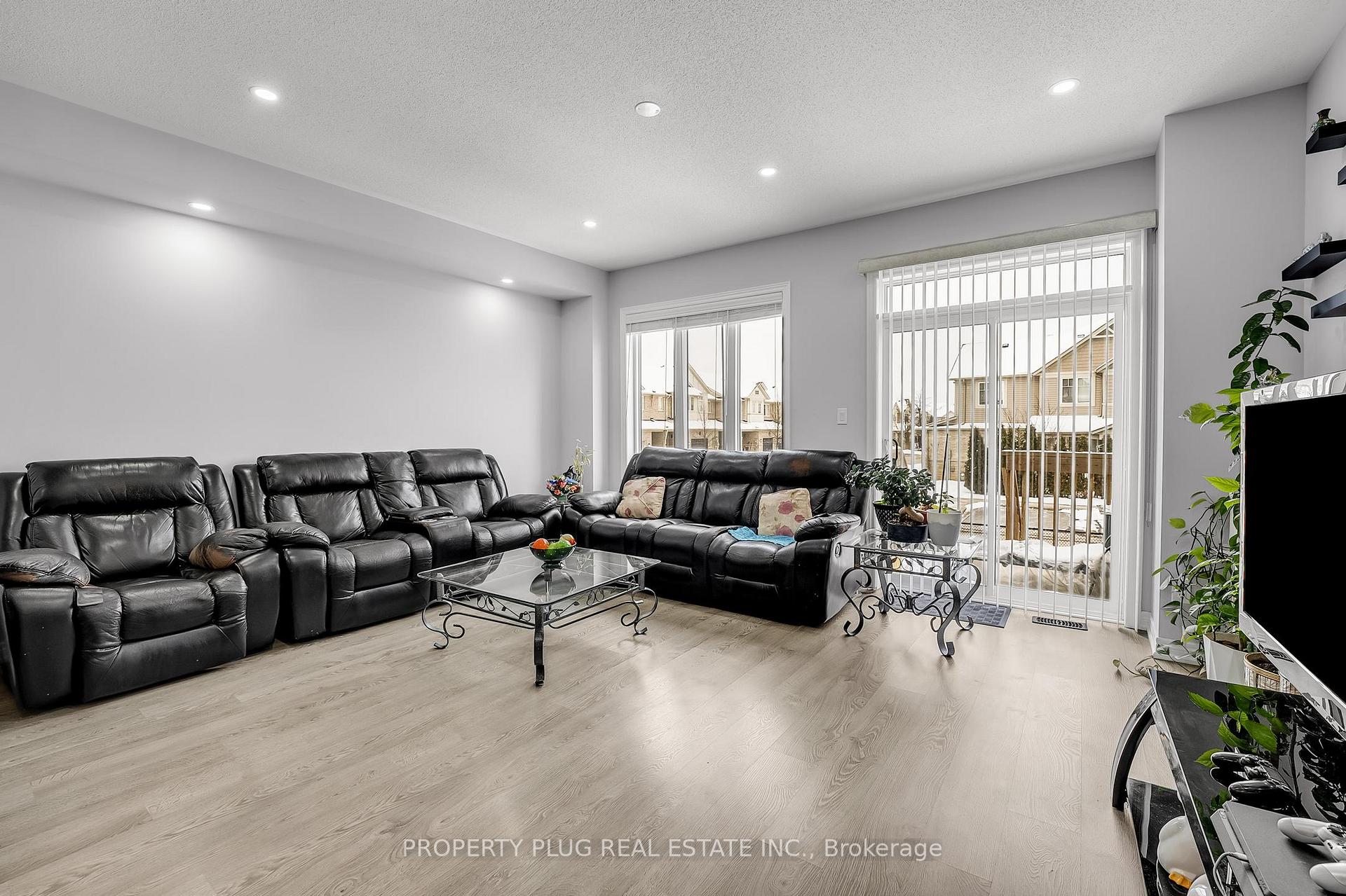 Photo 12 of 36 Doris Pawley Crescent, Caledon, Rural Caledon — HOMEH