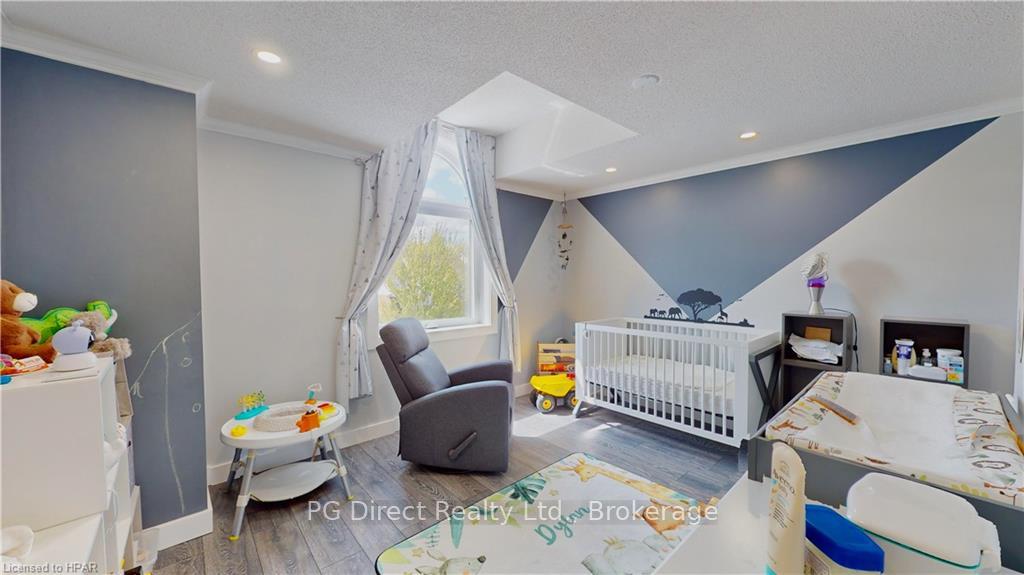 Photo 11 of 282 Mcmeeken Drive, Cambridge, Hespeler Village — HOMEH
