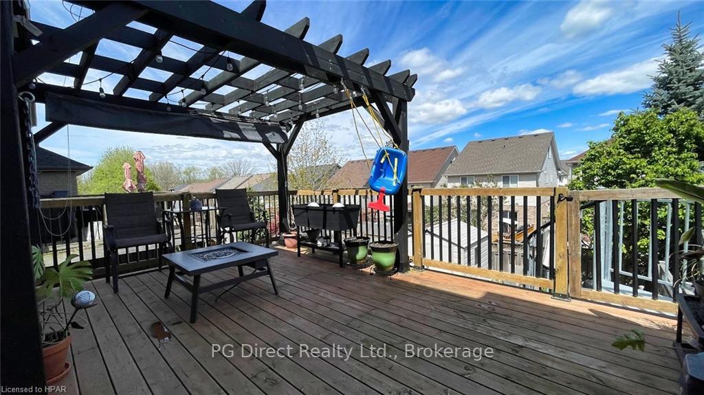 Photo 16 of 282 Mcmeeken Drive, Cambridge, Hespeler Village — HOMEH