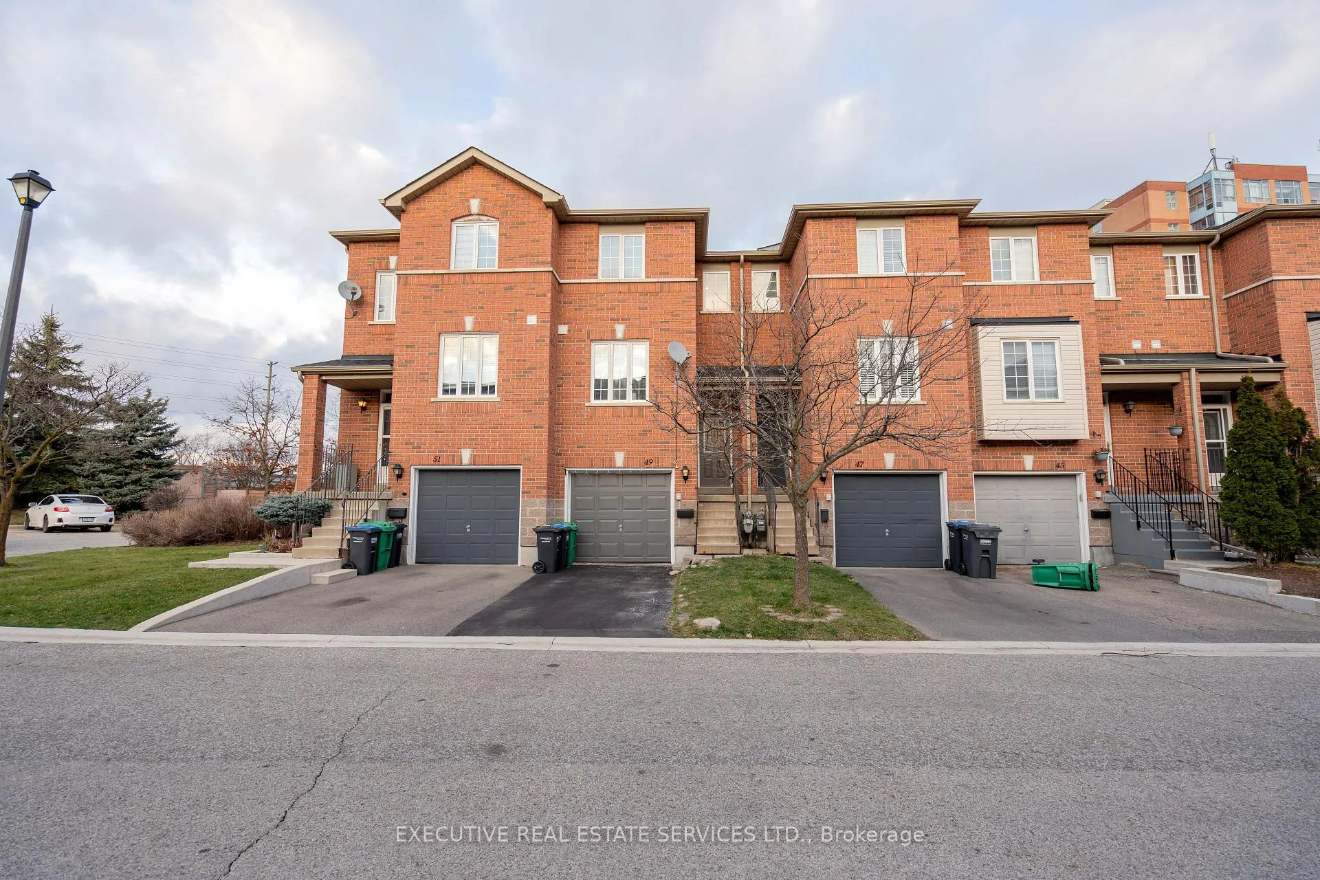 Photo 1 of Unit 49, 120 Railroad St, Brampton, Downtown Brampton — HOMEH
