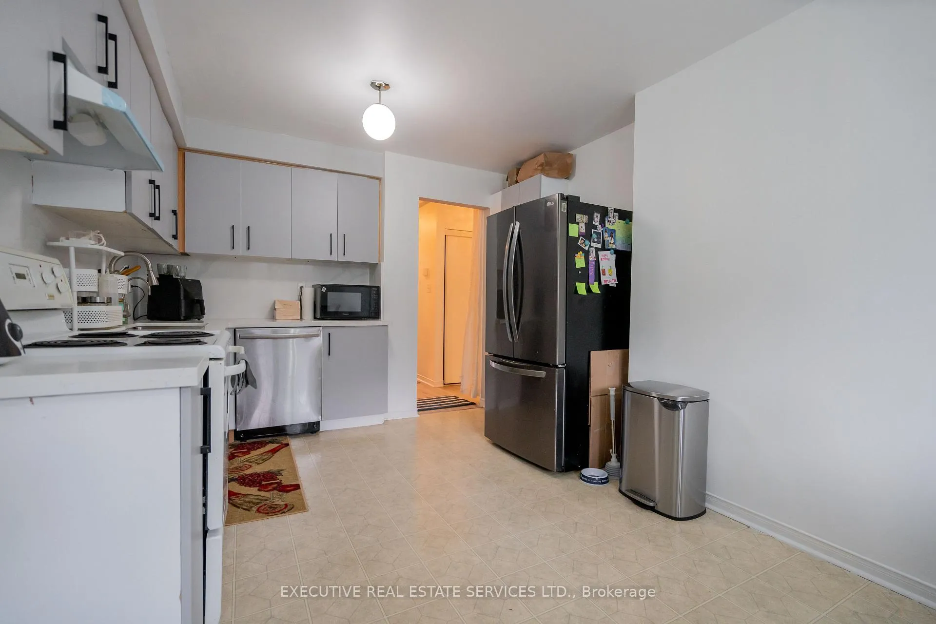 Photo 10 of Unit 49, 120 Railroad St, Brampton, Downtown Brampton — HOMEH