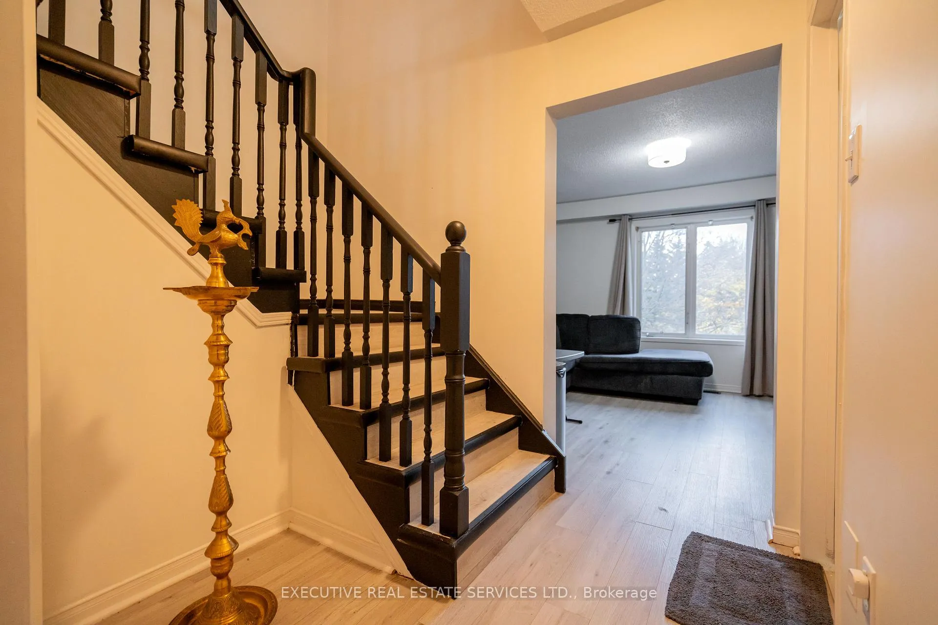 Photo 12 of Unit 49, 120 Railroad St, Brampton, Downtown Brampton — HOMEH