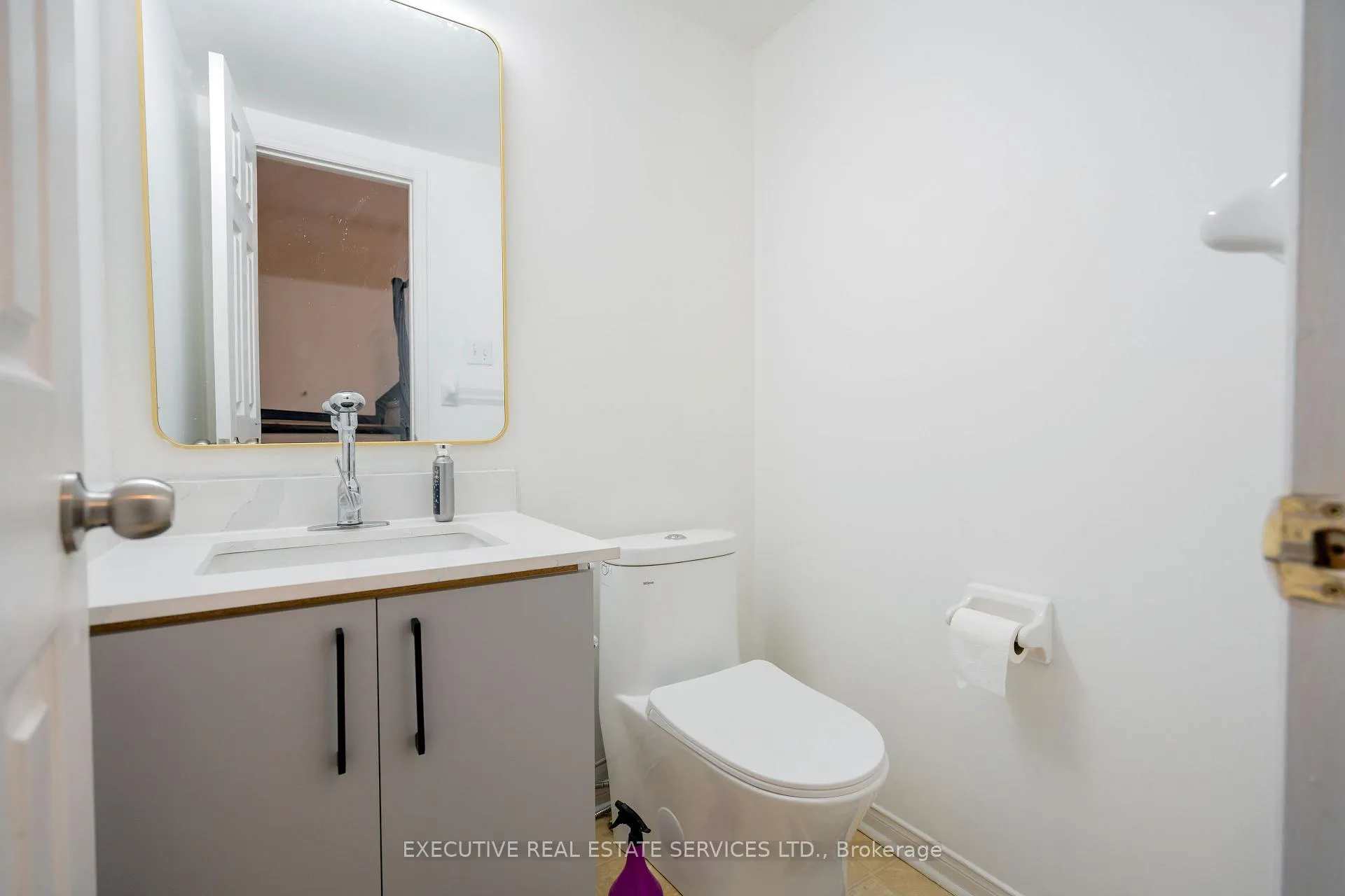 Photo 13 of Unit 49, 120 Railroad St, Brampton, Downtown Brampton — HOMEH