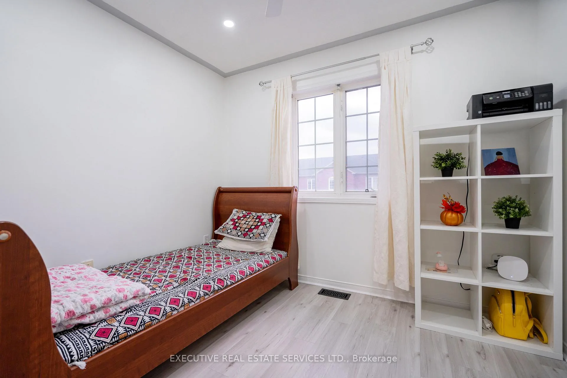 Photo 27 of Unit 49, 120 Railroad St, Brampton, Downtown Brampton — HOMEH