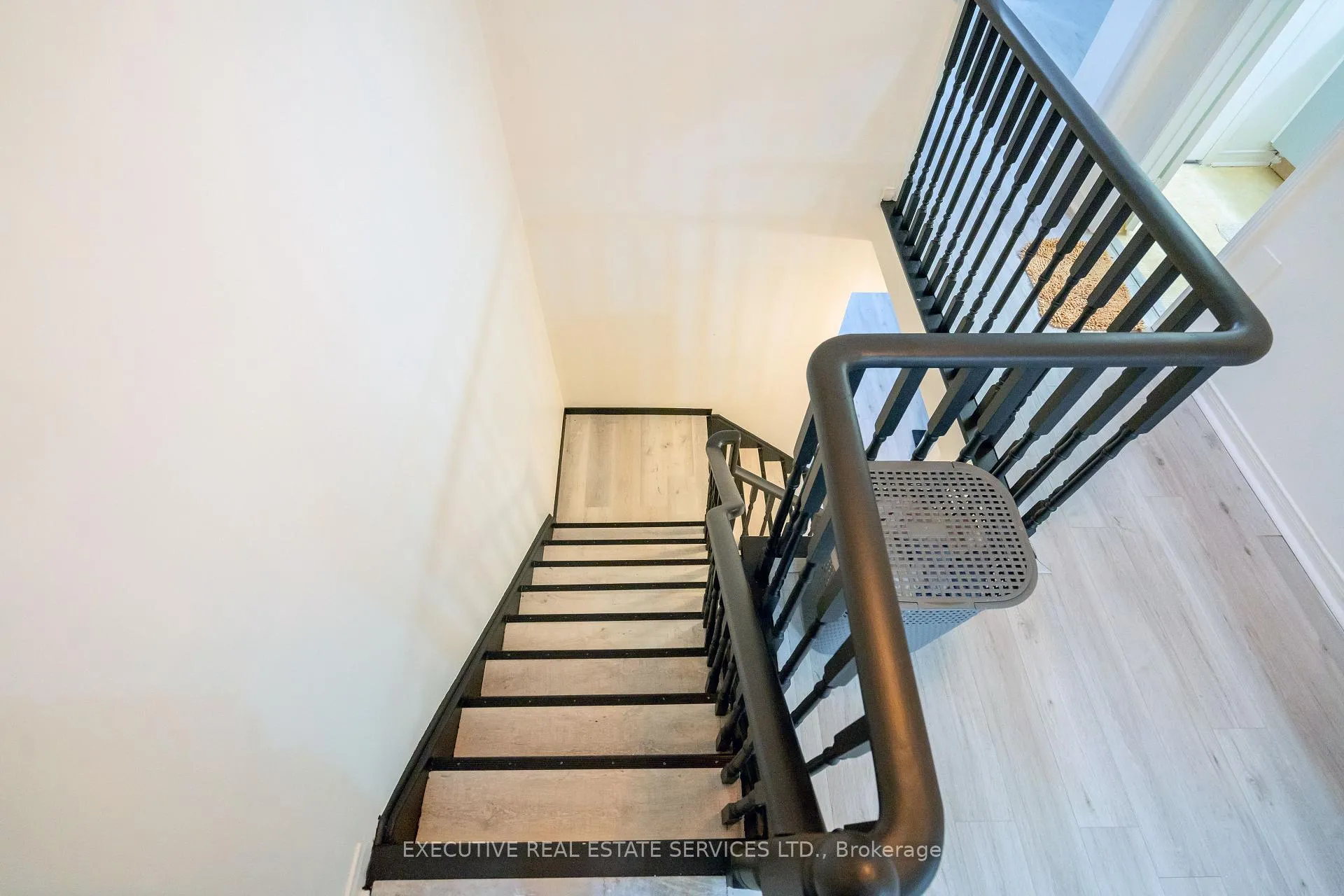 Photo 29 of Unit 49, 120 Railroad St, Brampton, Downtown Brampton — HOMEH