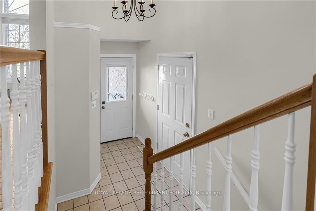 Photo 3 of 236 Northwoods Crescent, Cornwall — HOMEH