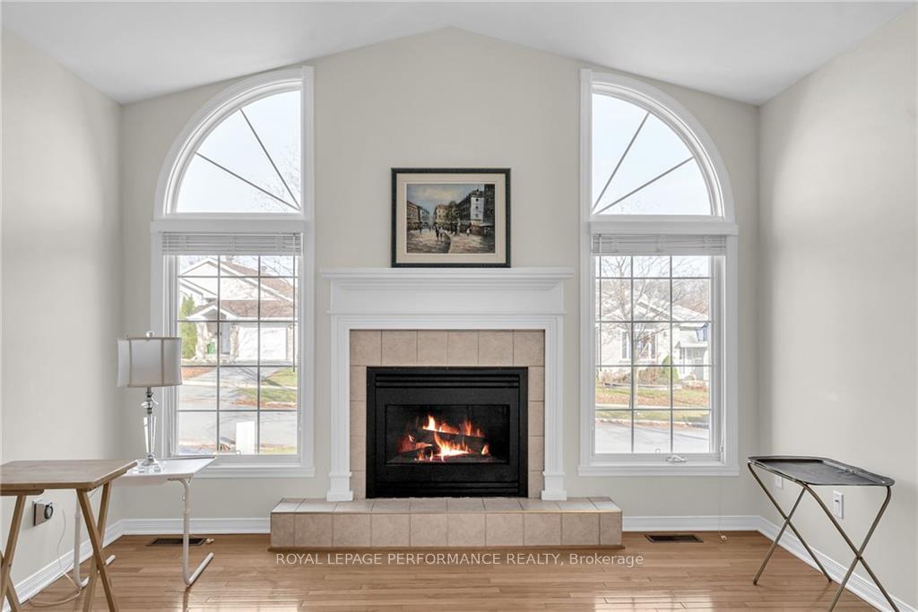 Photo 5 of 236 Northwoods Crescent, Cornwall — HOMEH