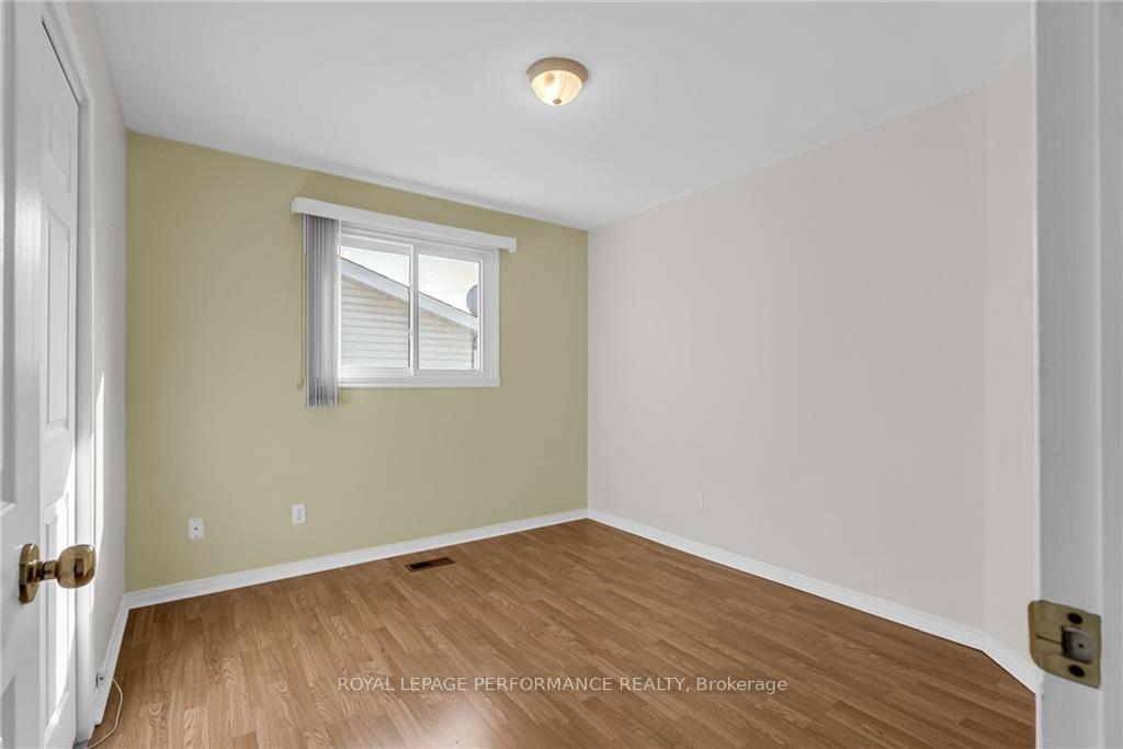 Photo 7 of 236 Northwoods Crescent, Cornwall — HOMEH