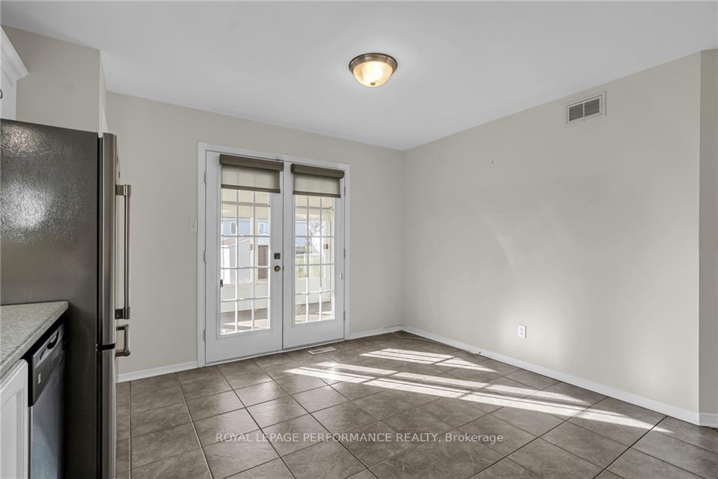Photo 17 of 236 Northwoods Crescent, Cornwall — HOMEH