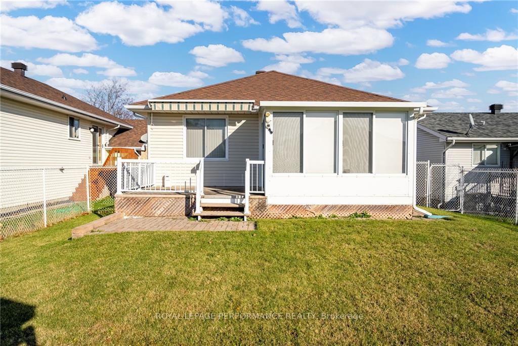 Photo 28 of 236 Northwoods Crescent, Cornwall — HOMEH