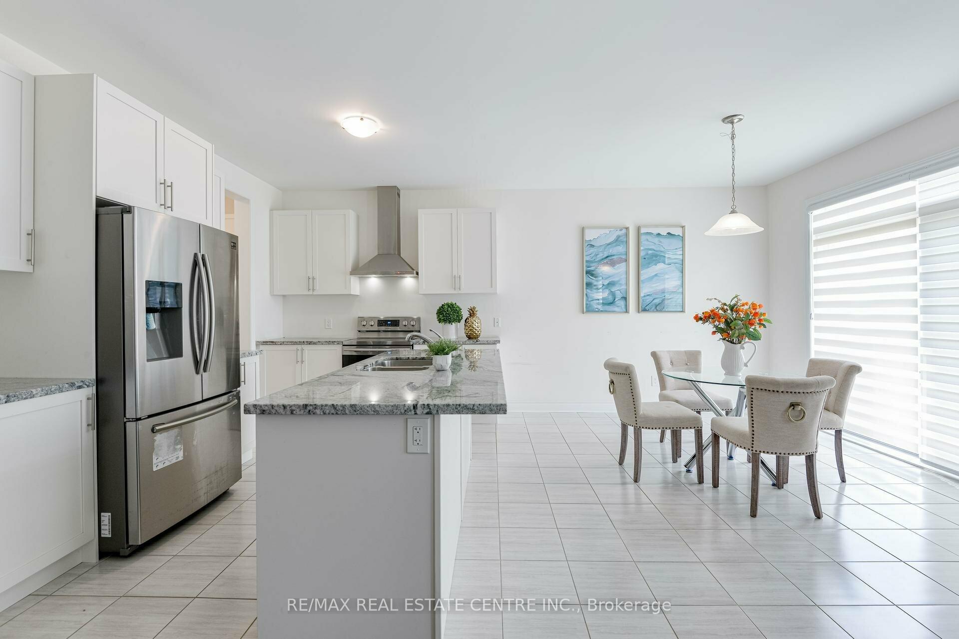 Photo 13 of 32 Ash Hill Avenue, Caledon, Caledon East — HOMEH